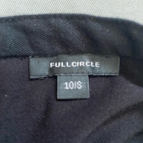 Black Pleated Skirt - Picture 3 of 4